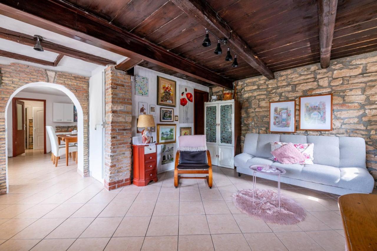 Holiday House Ruba Marcana Exterior photo